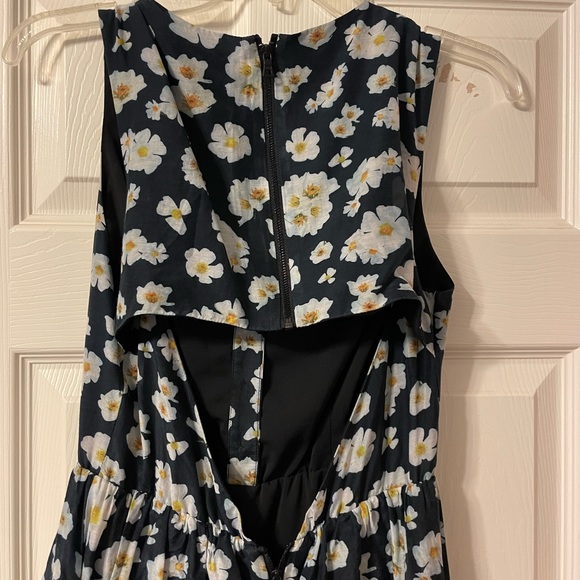 Alice and Olivia Cutout Back Floral dress - Picture 3 of 6